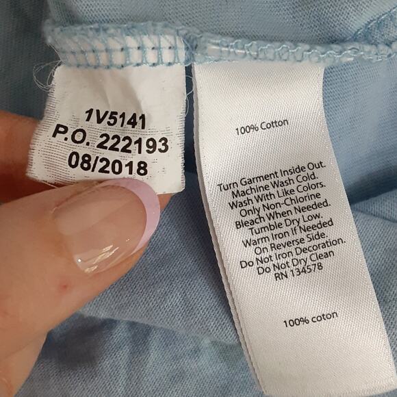 Vineyard Vines Salute to Military Service Whale Tee American Flag Veterans Small - Picture 8 of 11